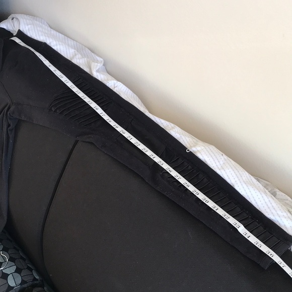 ALO YOGA Black Moto Leggings Size Small - Picture 7 of 12